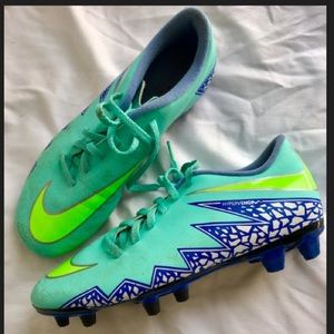 Nike cleats light blueiish greenish color